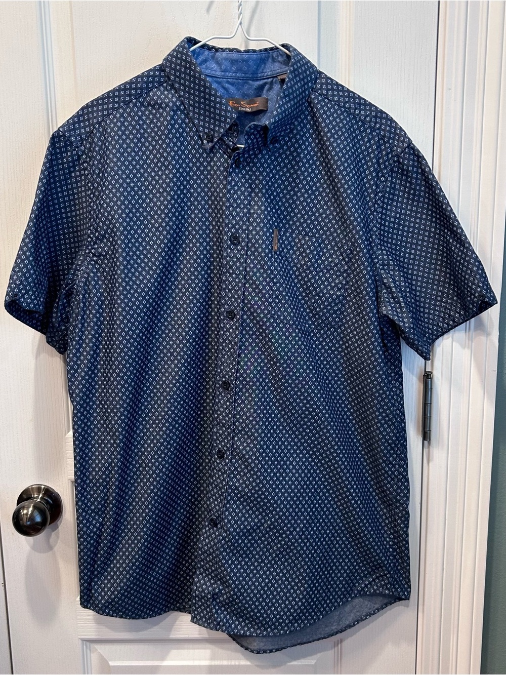 Ben Sherman Men’s MD Blue Geometric Diamond Print Short Sleeve Button Down Shirt